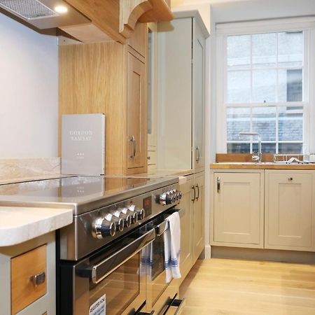 Joivy Modern And Airy Flat On The Historic Royal Mile Lägenhet Edinburg Exteriör bild