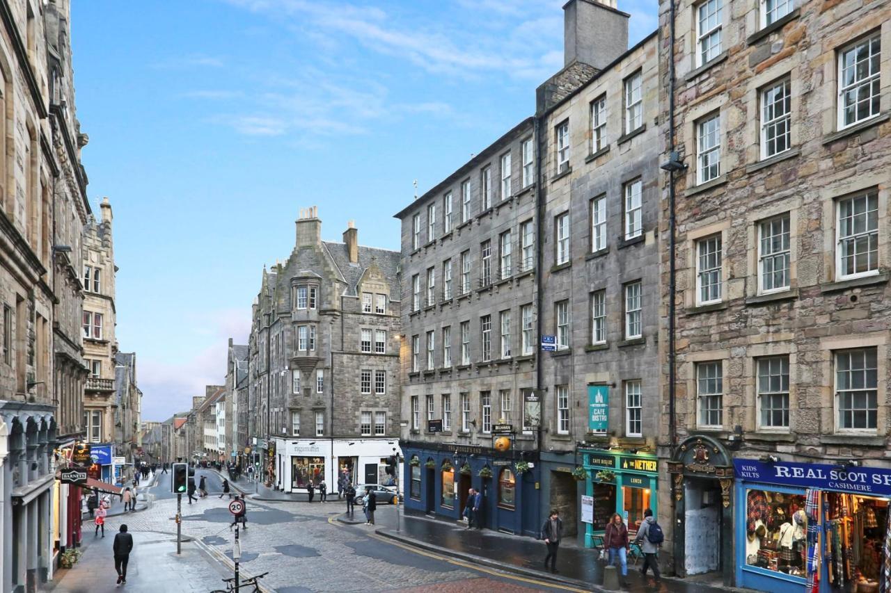 Joivy Modern And Airy Flat On The Historic Royal Mile Lägenhet Edinburg Exteriör bild