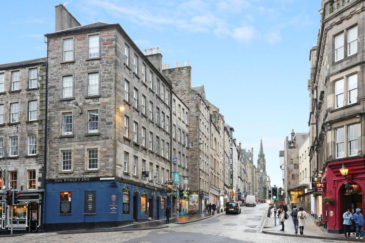 Joivy Modern And Airy Flat On The Historic Royal Mile Lägenhet Edinburg Exteriör bild